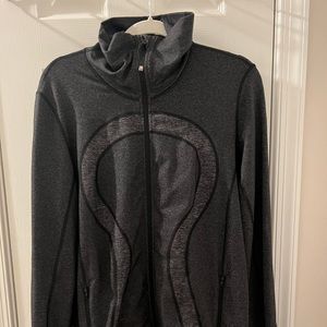 LuLulemon black zip up jacket